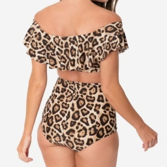 Leopard Print Ruffled Ramona Swim Top - Picture 2 of 4
